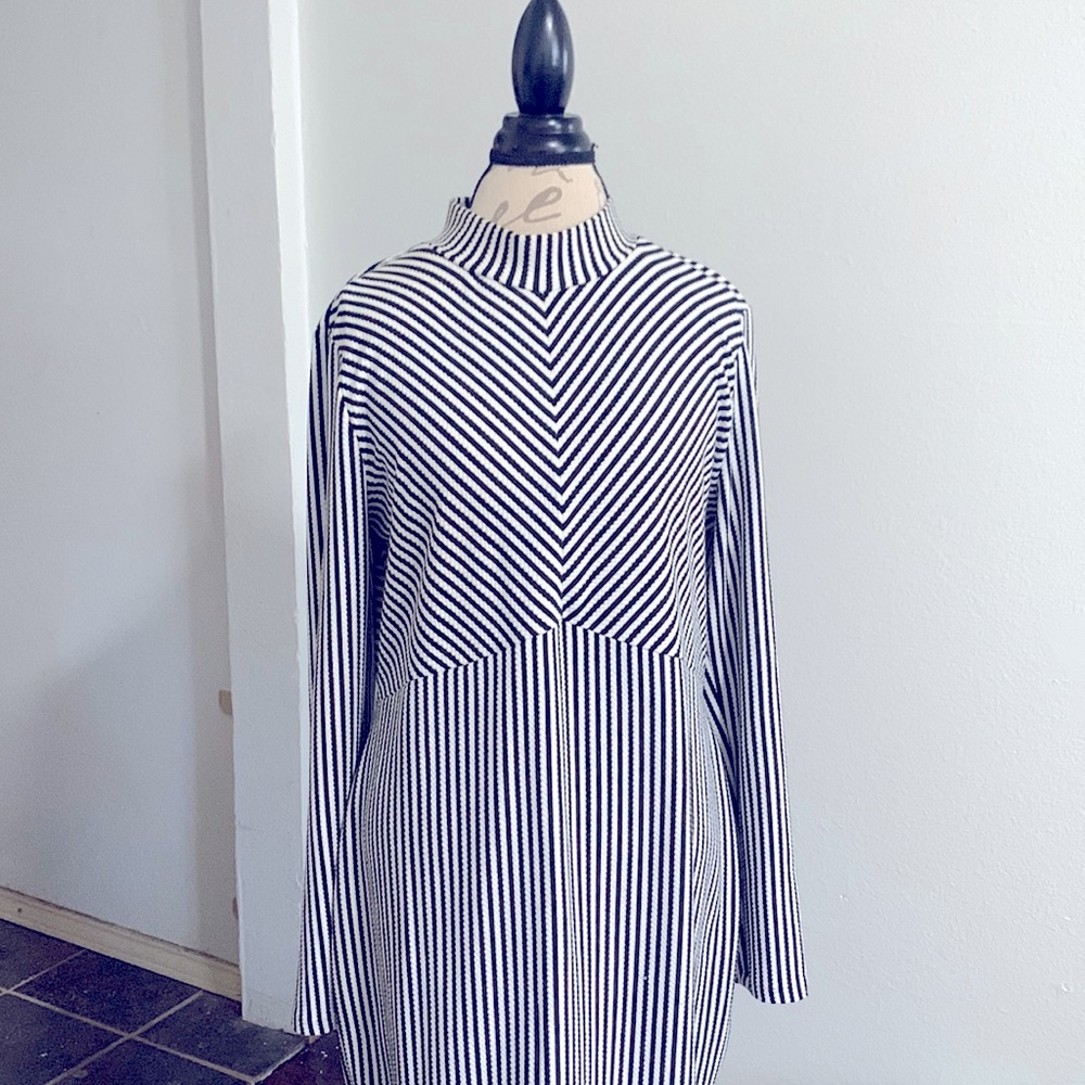 H & M pinstripes dress Size XL